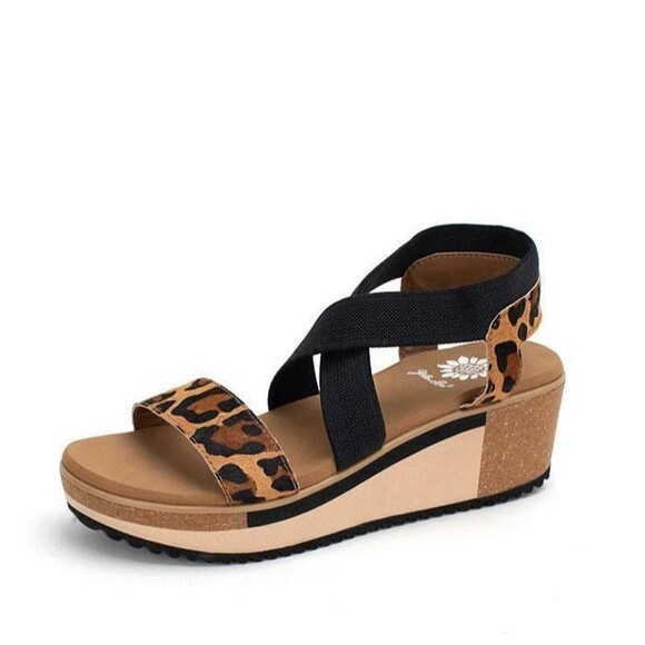 Yellowbox Shoes - NEW Yellowbox Womens Size 7.5 Janalee Cow Hair Leopard Wedge Sandals Black Tan